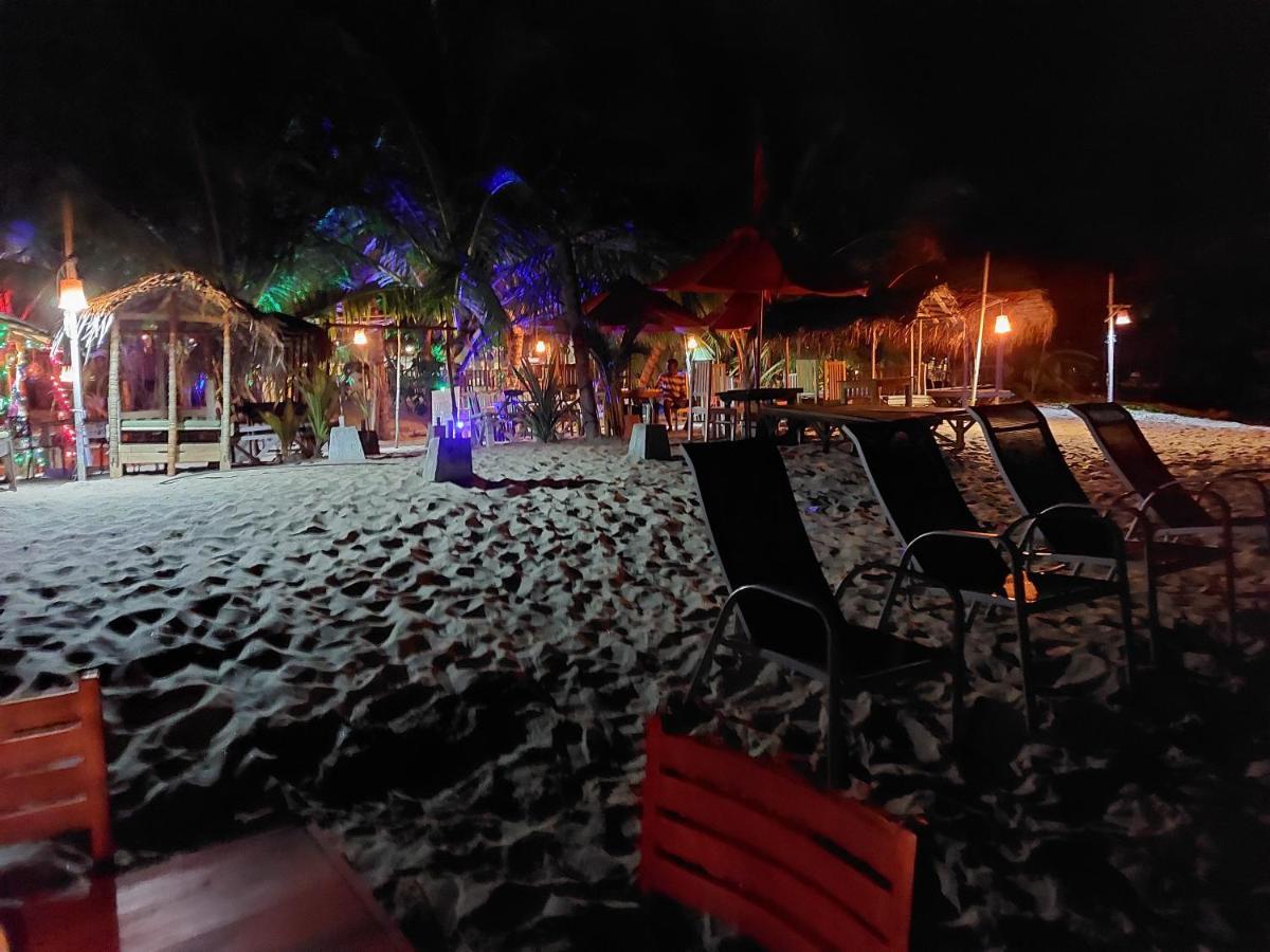 Blue Horizon Beach Hotel Tangalle Buitenkant foto