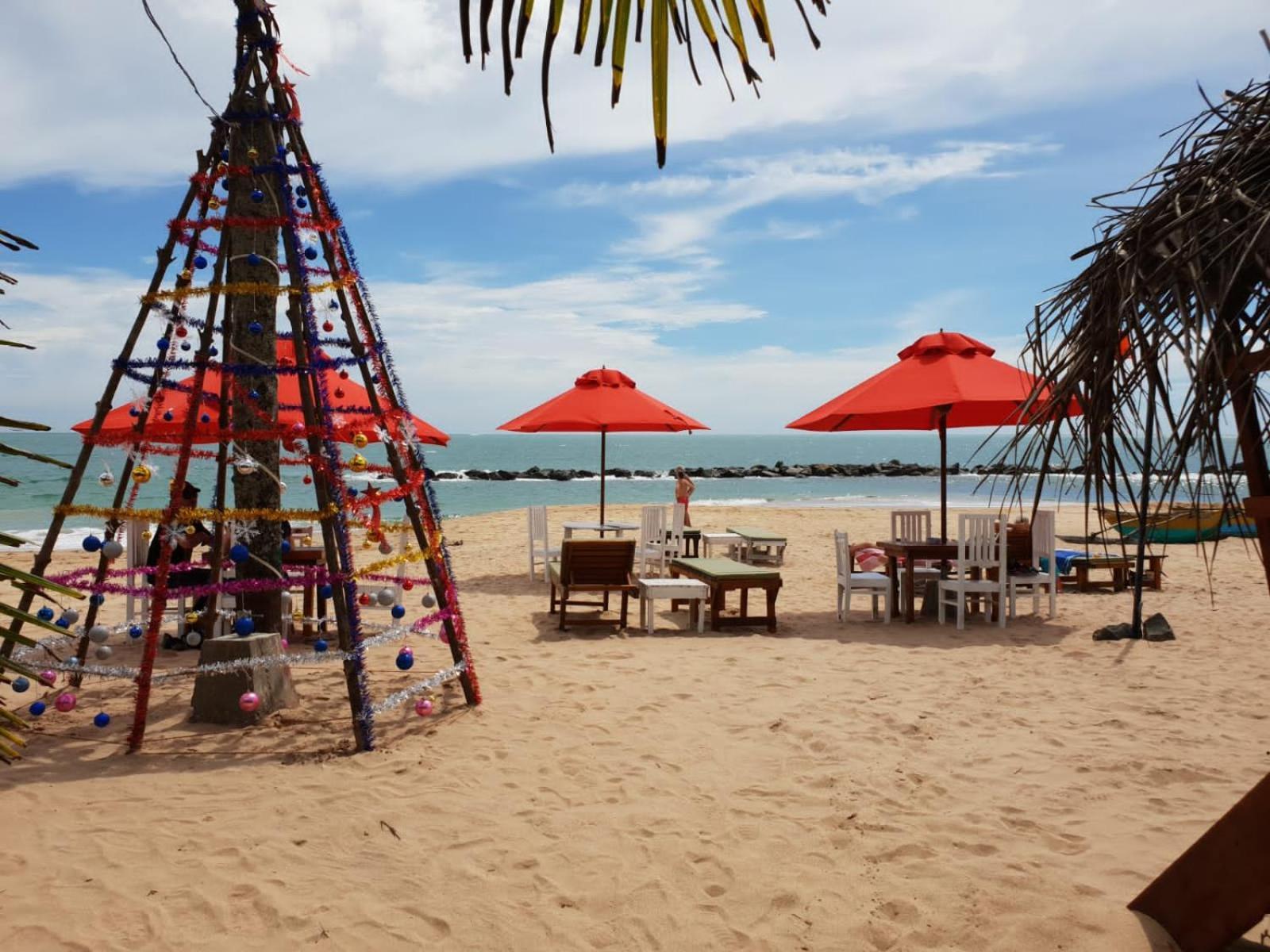 Blue Horizon Beach Hotel Tangalle Buitenkant foto