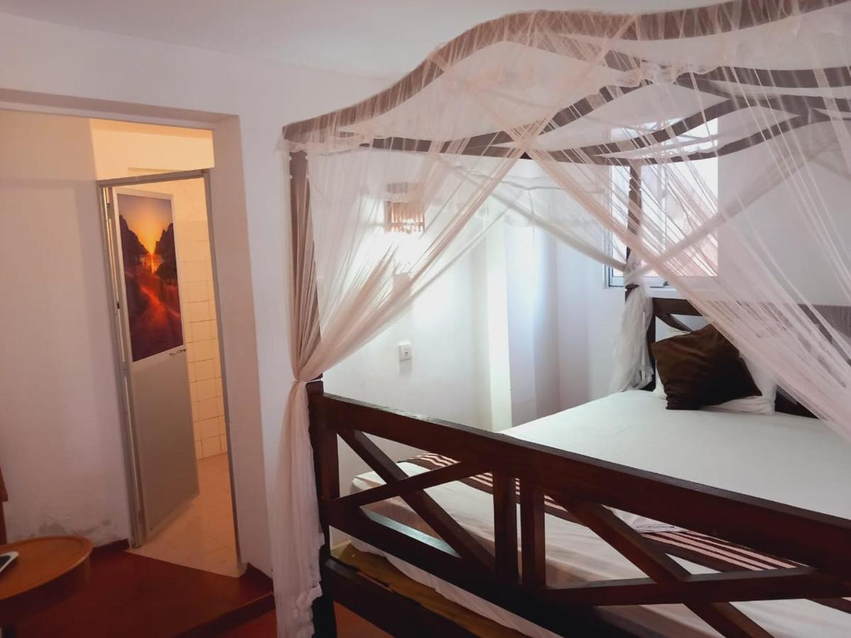 Blue Horizon Beach Hotel Tangalle Buitenkant foto