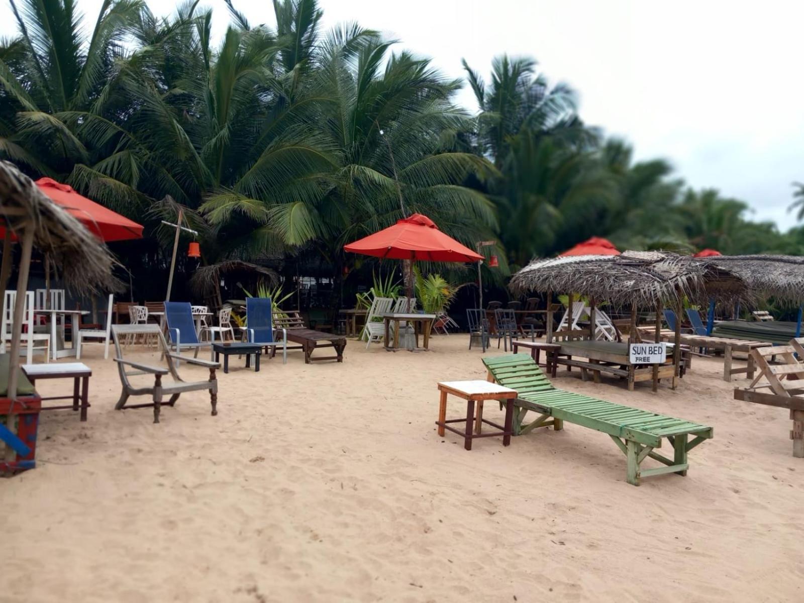 Blue Horizon Beach Hotel Tangalle Buitenkant foto