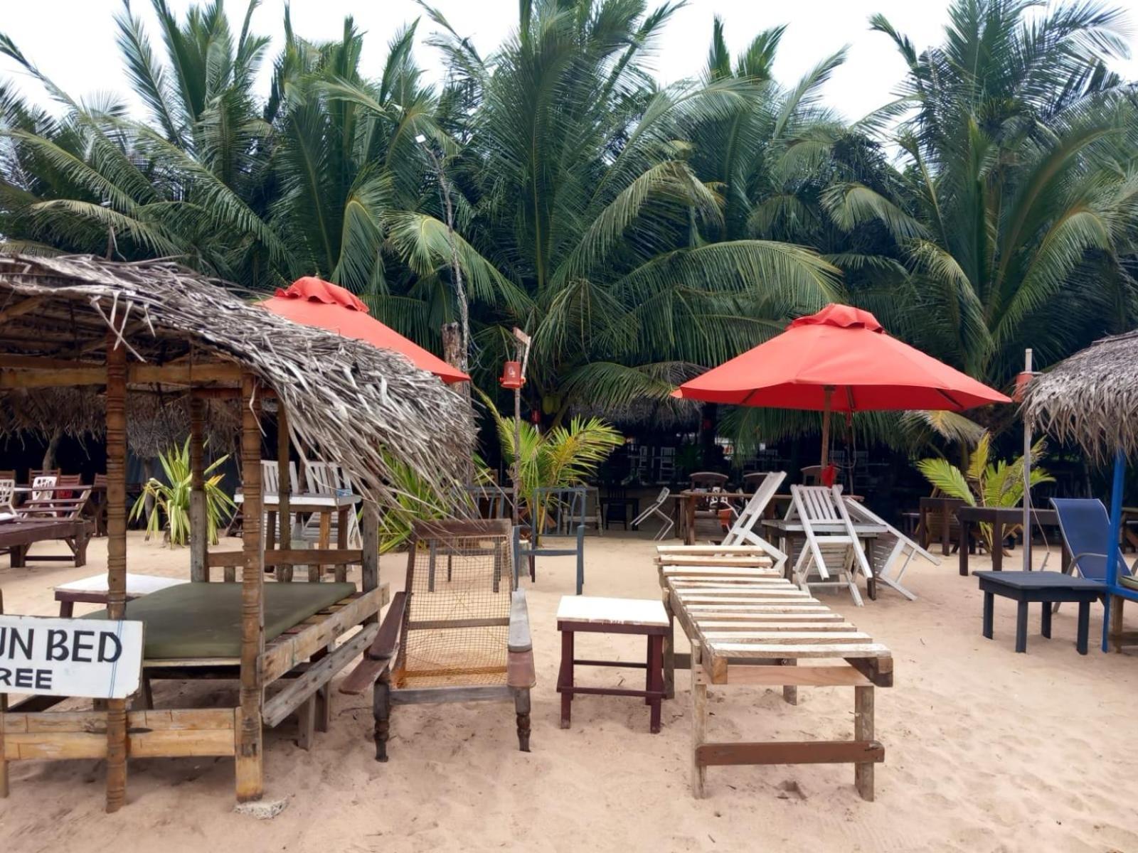 Blue Horizon Beach Hotel Tangalle Buitenkant foto